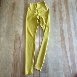 YELLOW Alo Yoga Airlift Legging Size XXS Athletic Ankle Length